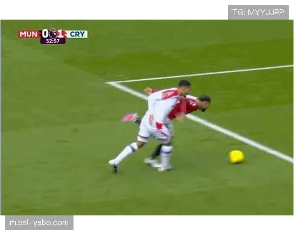 水晶宫拉克鲁瓦红点套餐引争议 VAR介入后改判破坏明显进球机会